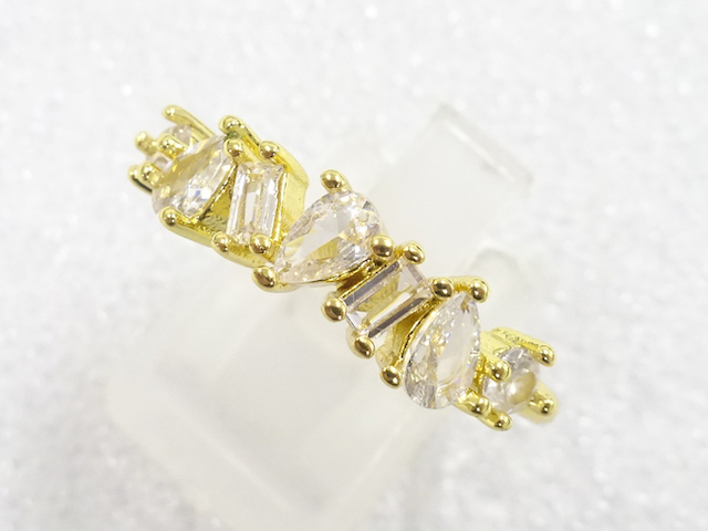 JAPANESE KIMONO / ANTIQUE CRYSTAL RING (SIZE 19)